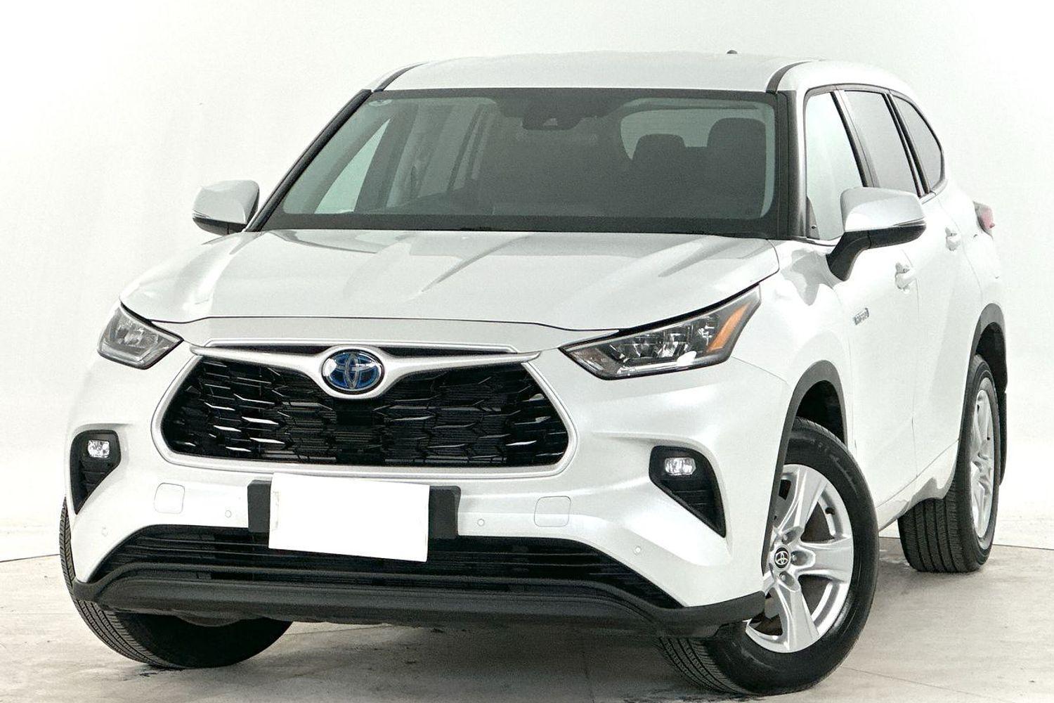 2023 Toyota Kluger GX AWD in White