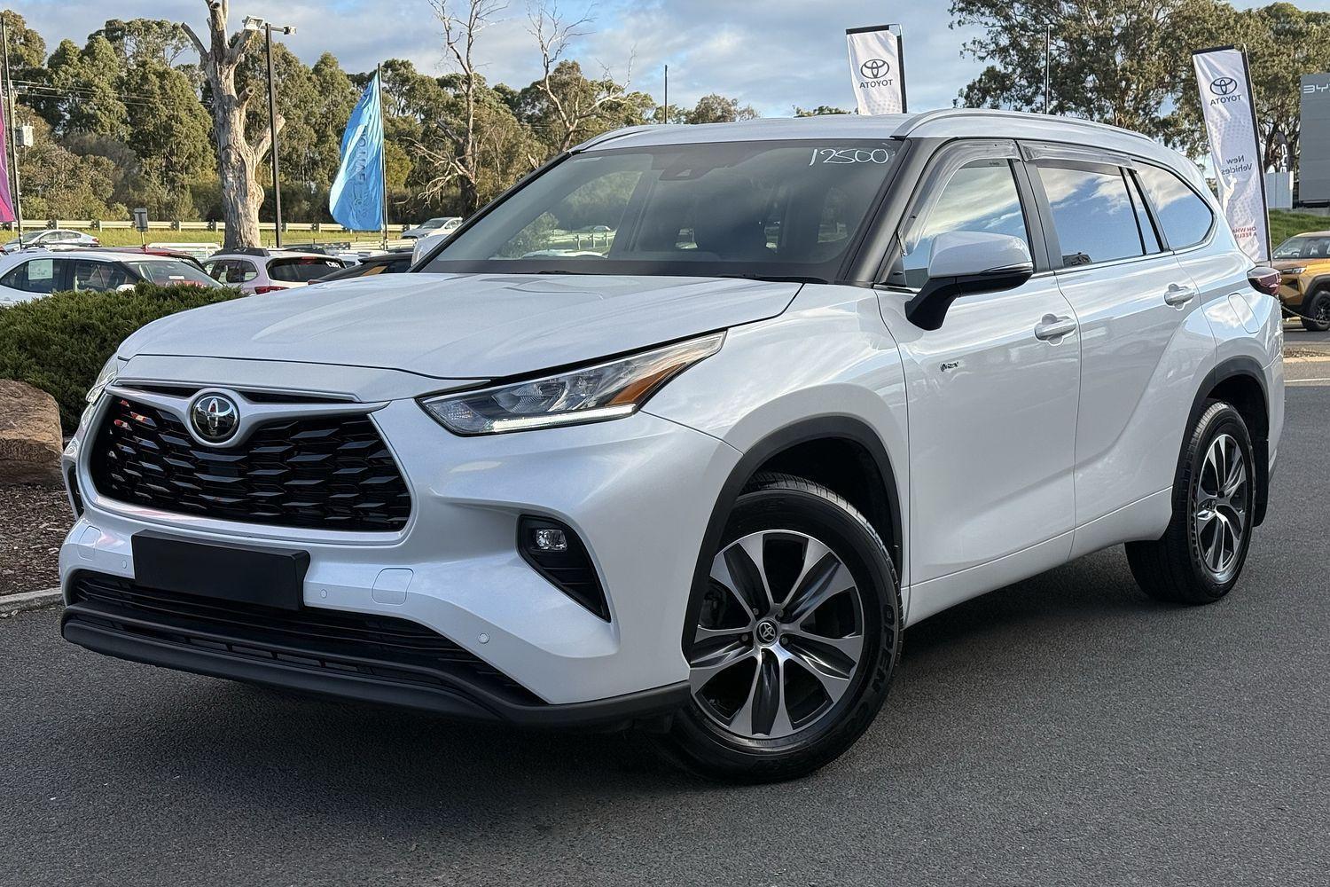 2025 Toyota Kluger GXL AWD in White
