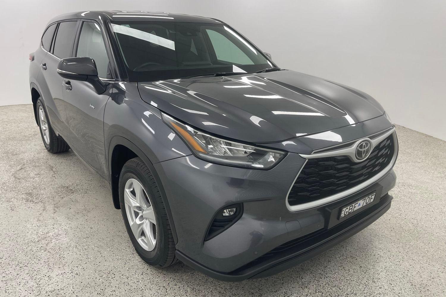 2025 Toyota Kluger GX AWD in Silver