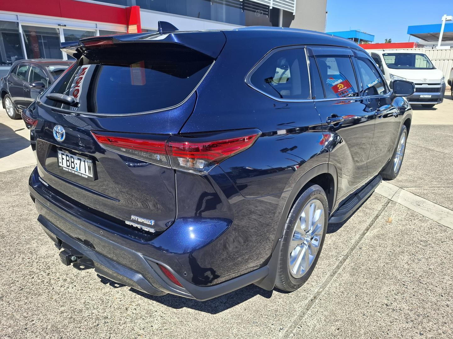 2022 Toyota Kluger Grande in Blue