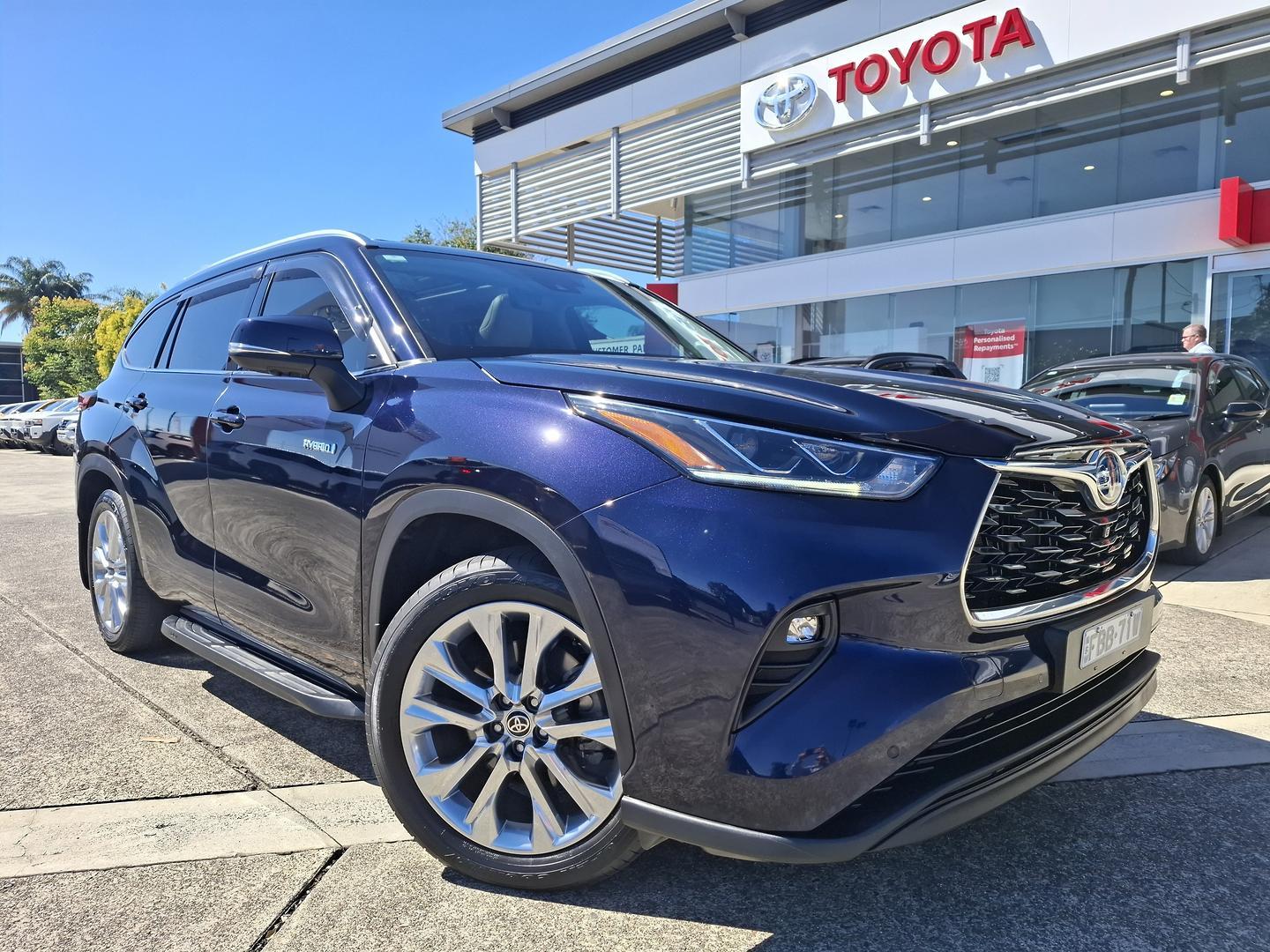2022 Toyota Kluger Grande in Blue