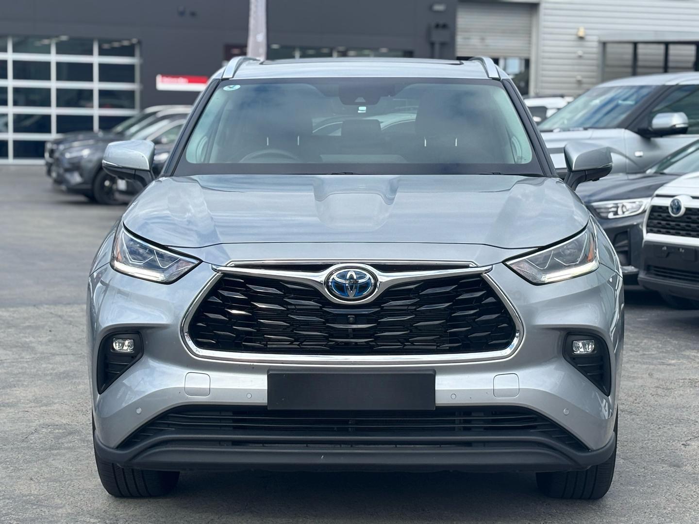 2023 Toyota Kluger AWD GRANDE in Silver
