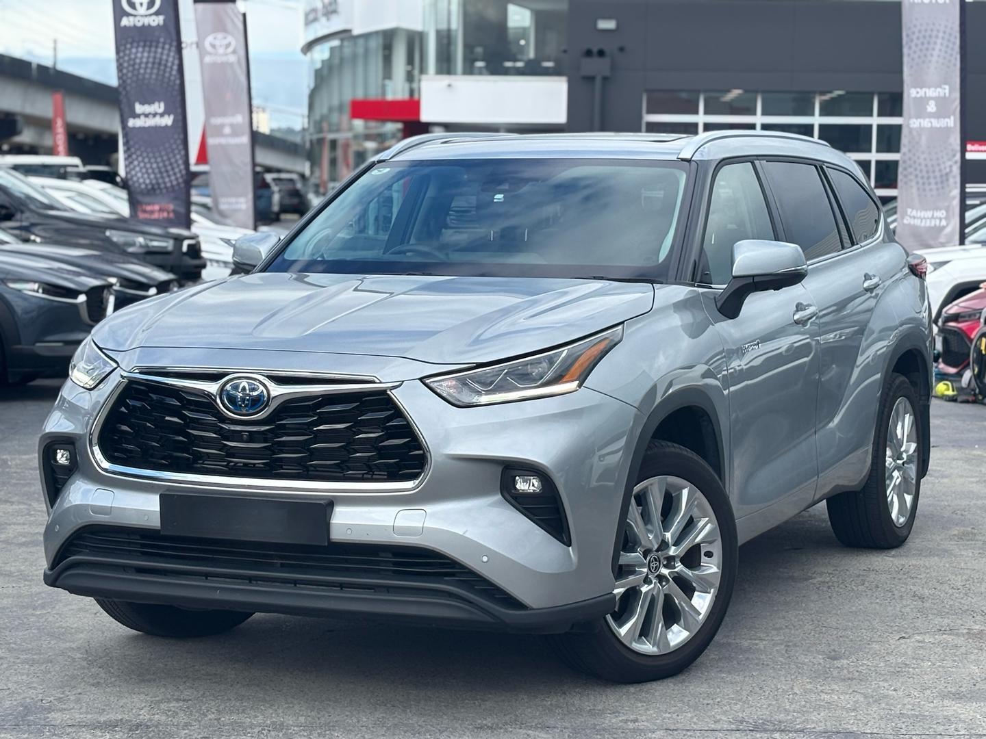 2023 Toyota Kluger AWD GRANDE in Silver