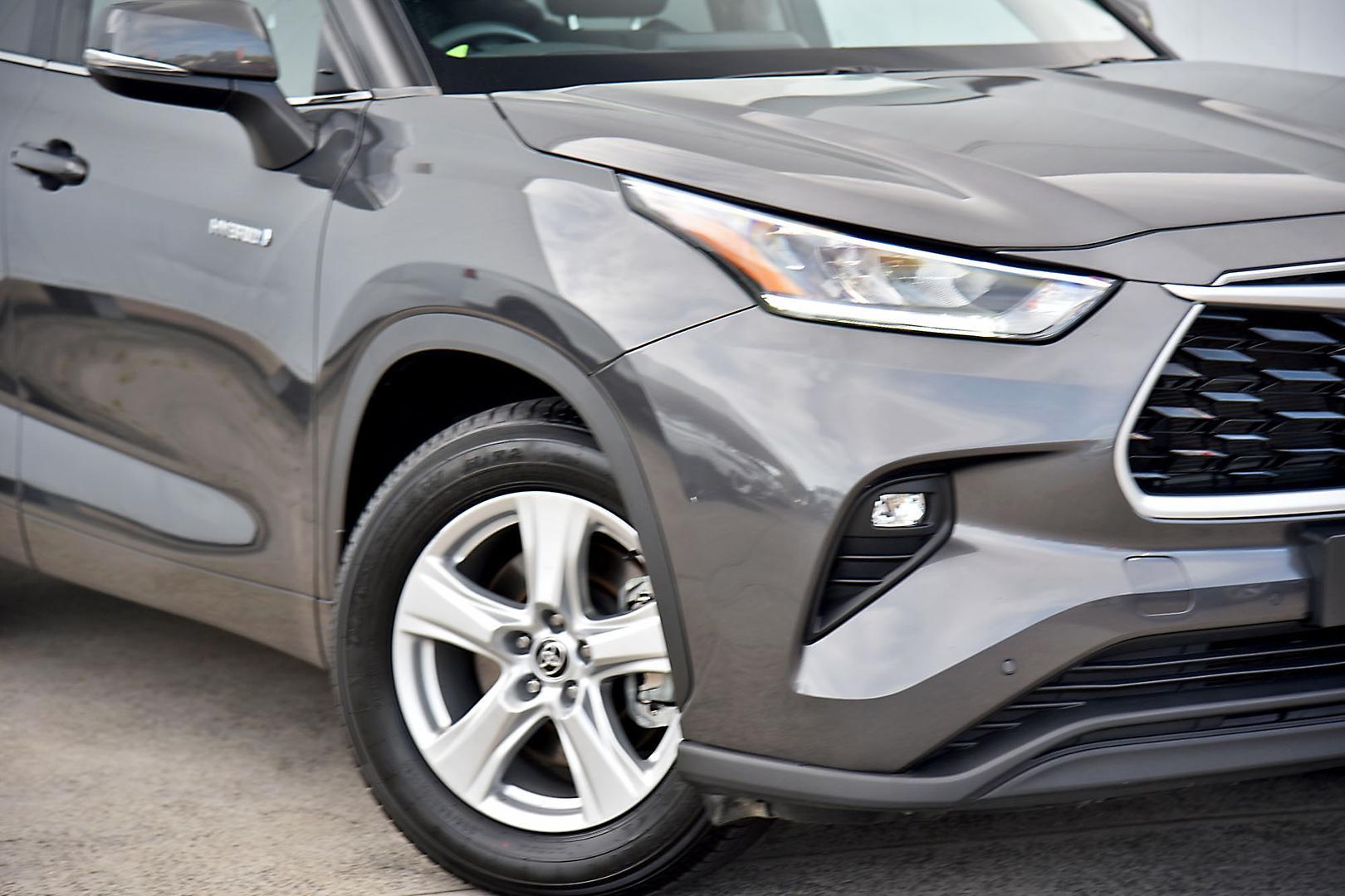 2023 Toyota Kluger GX AWD in Silver