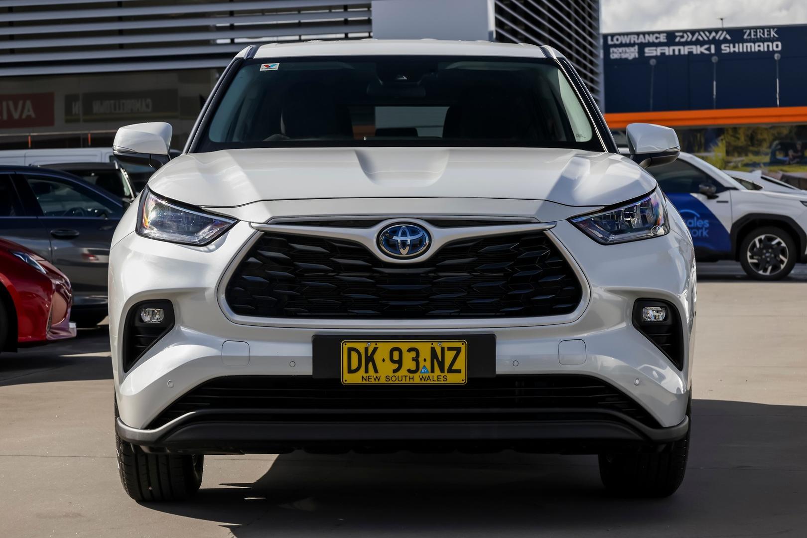 2023 Toyota Kluger GX AWD in White