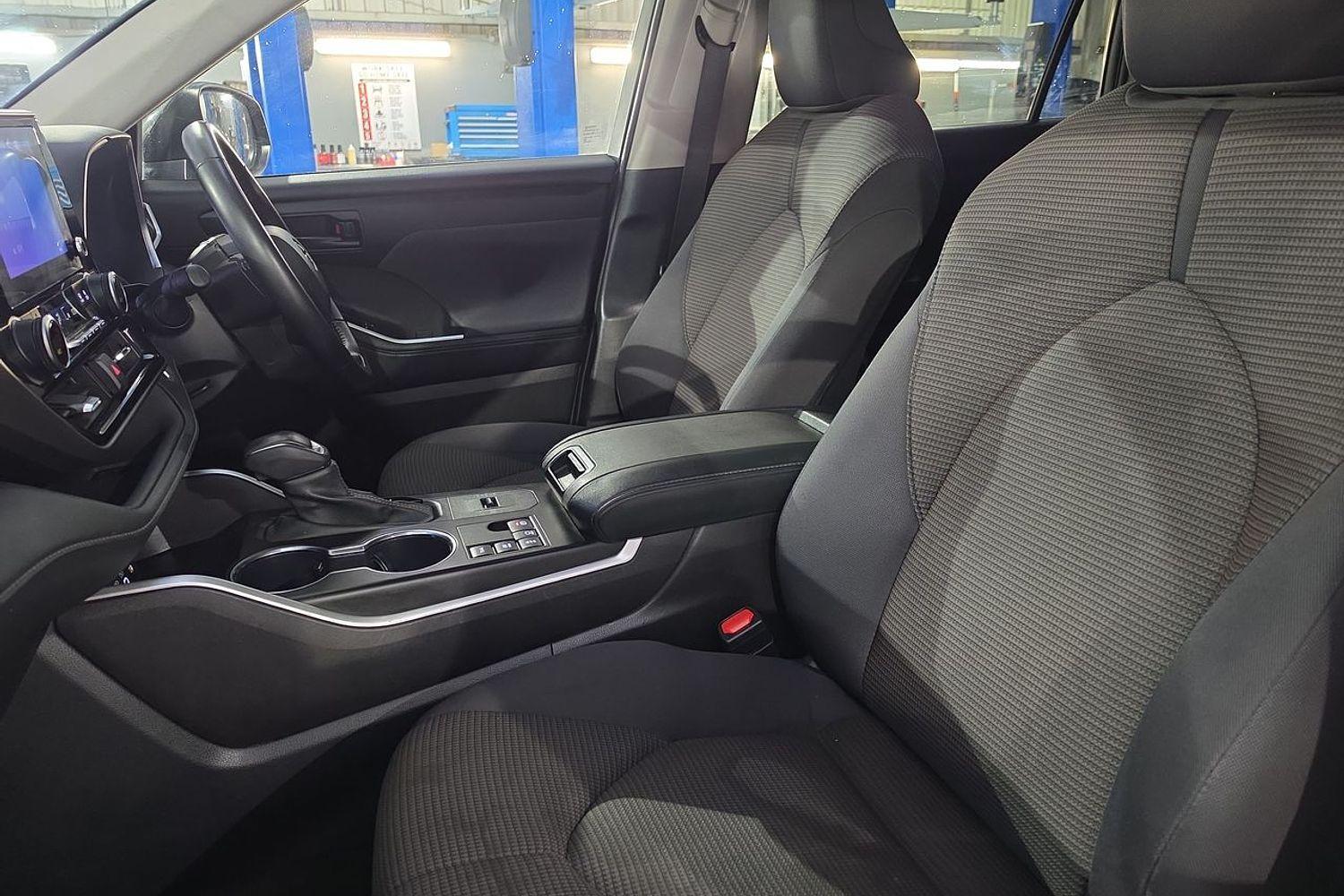 2024 Toyota Kluger GX AWD in Silver