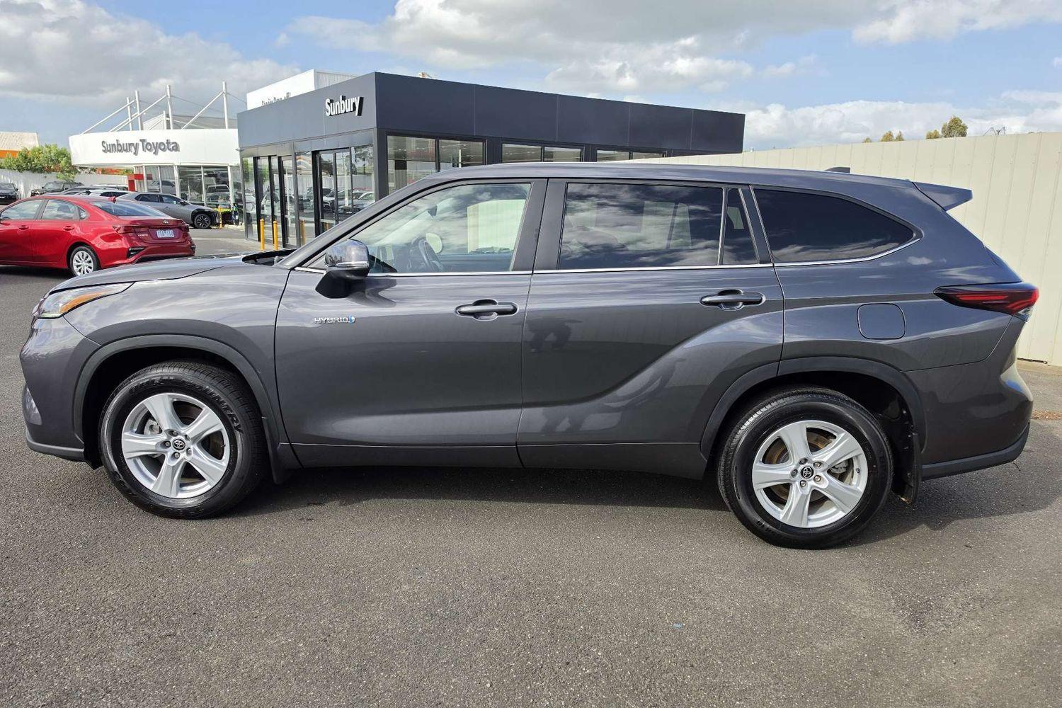 2024 Toyota Kluger GX AWD in Silver