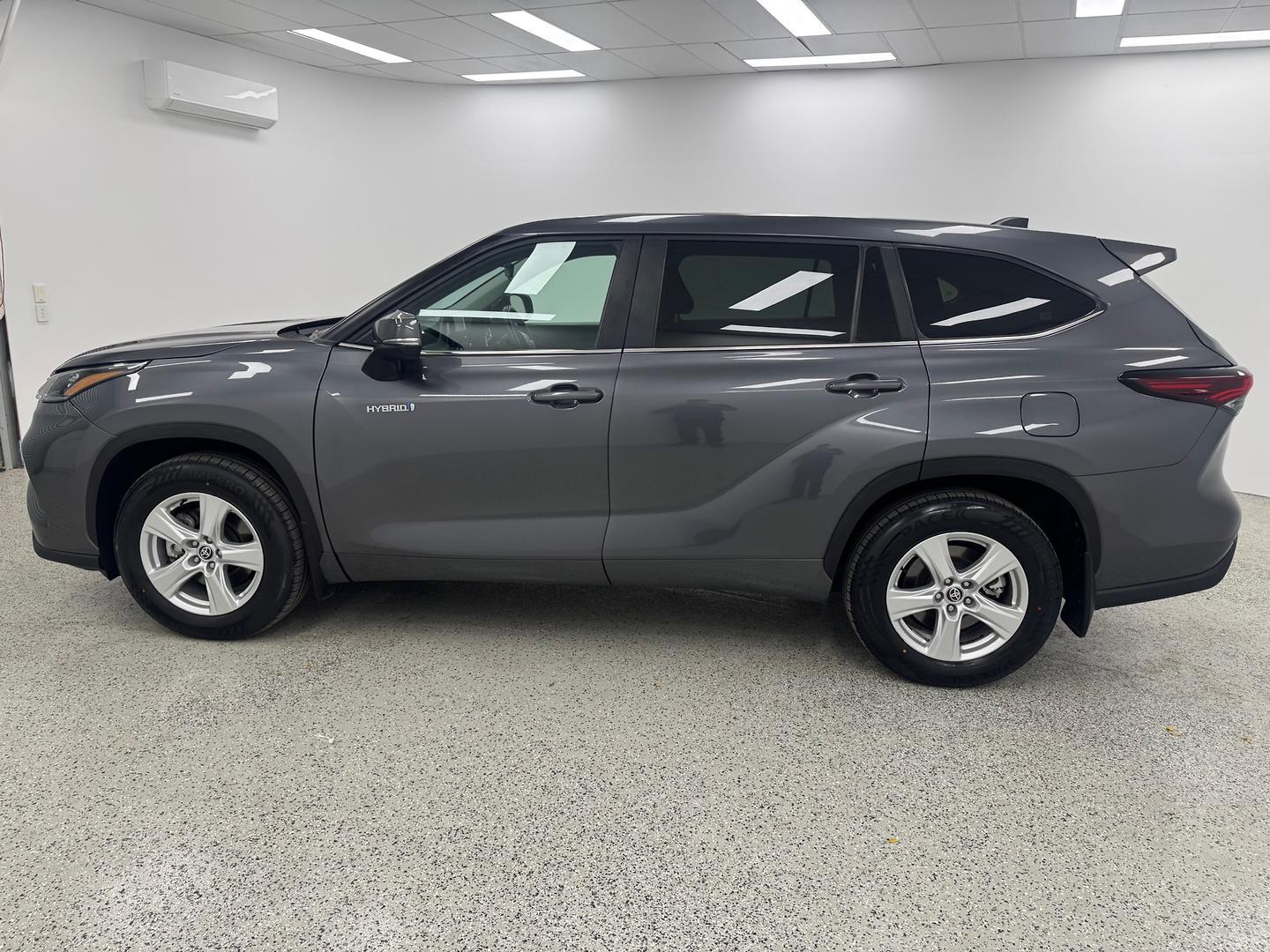 2024 Toyota Kluger GX AWD in Silver