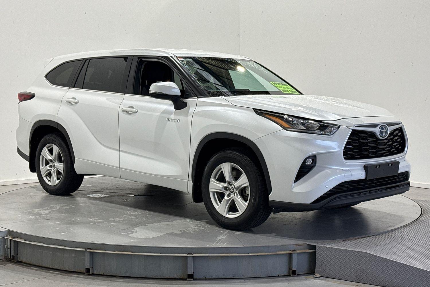 2024 Toyota Kluger GX AWD in White