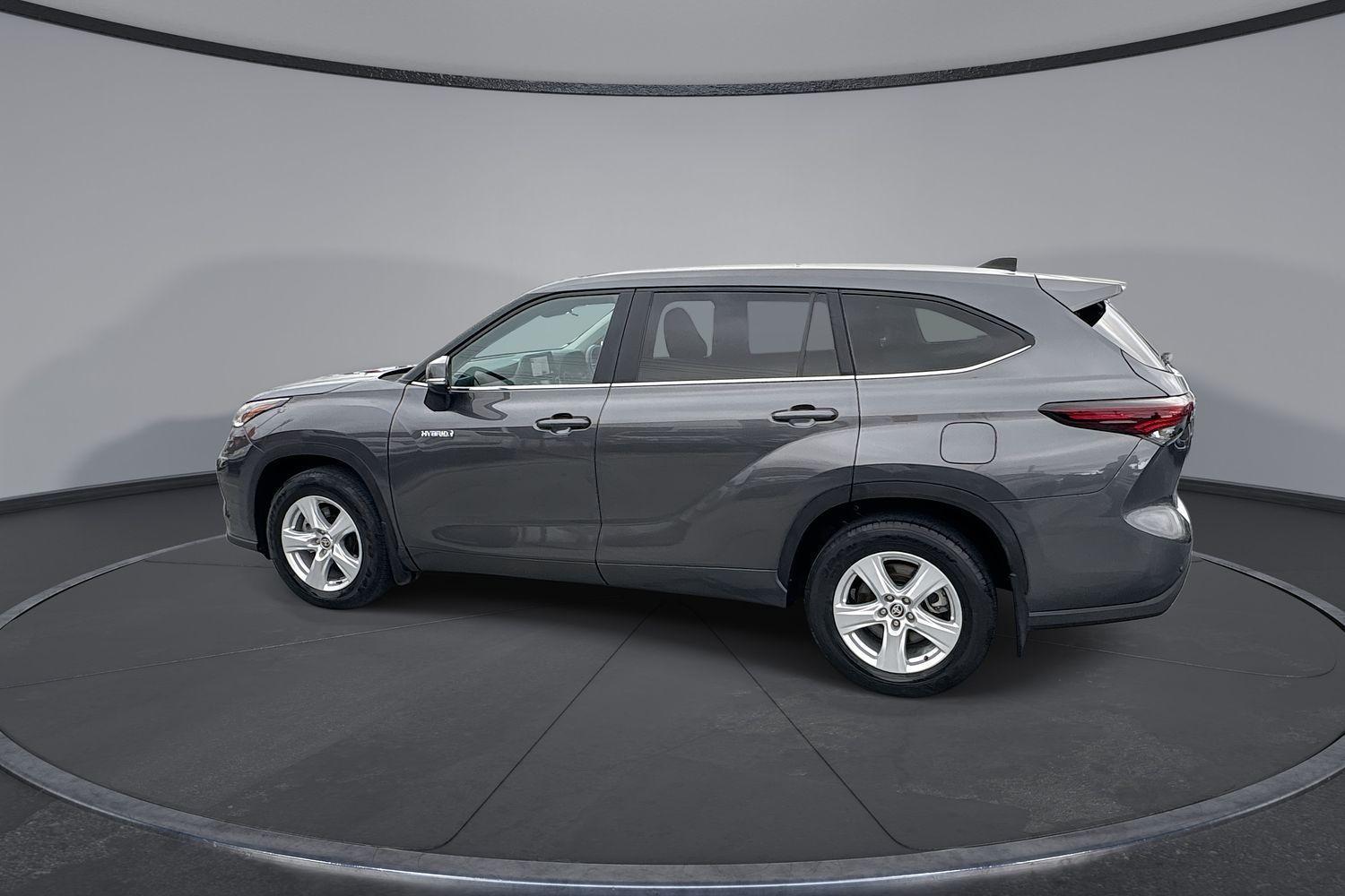 2024 Toyota Kluger GX in Silver