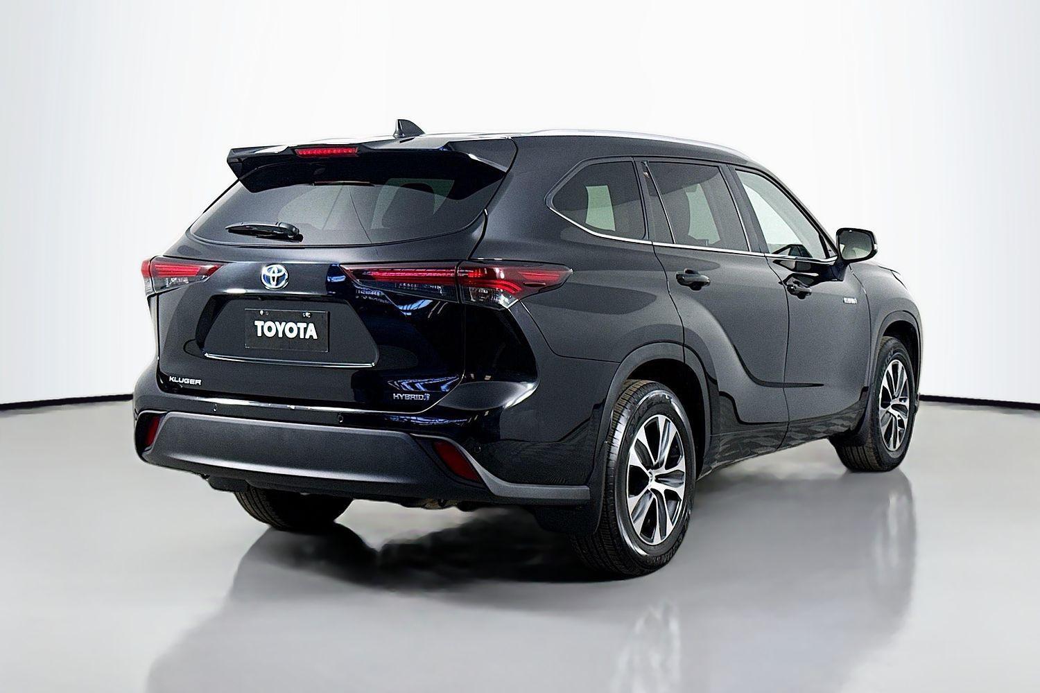 2024 Toyota Kluger GXL in Black