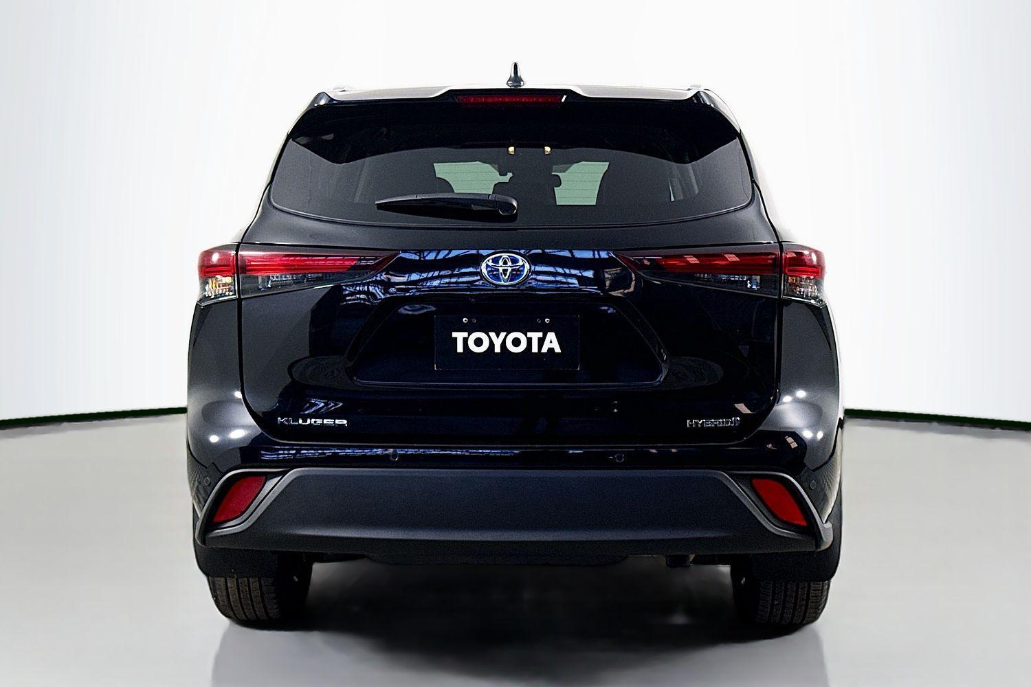 2024 Toyota Kluger GXL in Black
