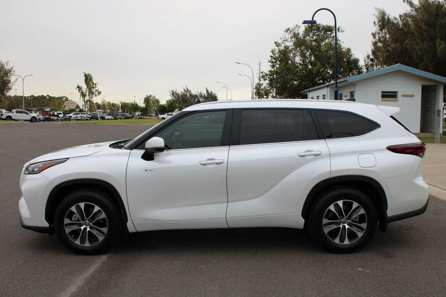 2025 Toyota Kluger GXL AWD in White