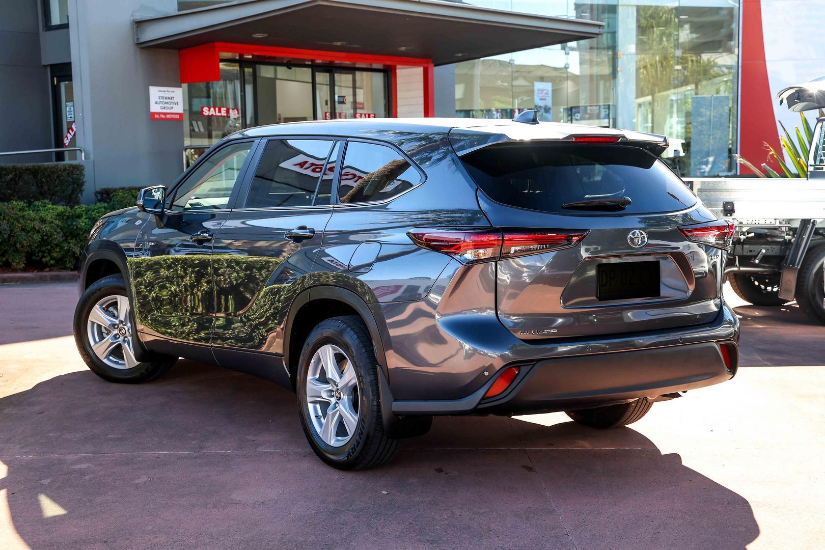 2025 Toyota Kluger GX AWD in Silver