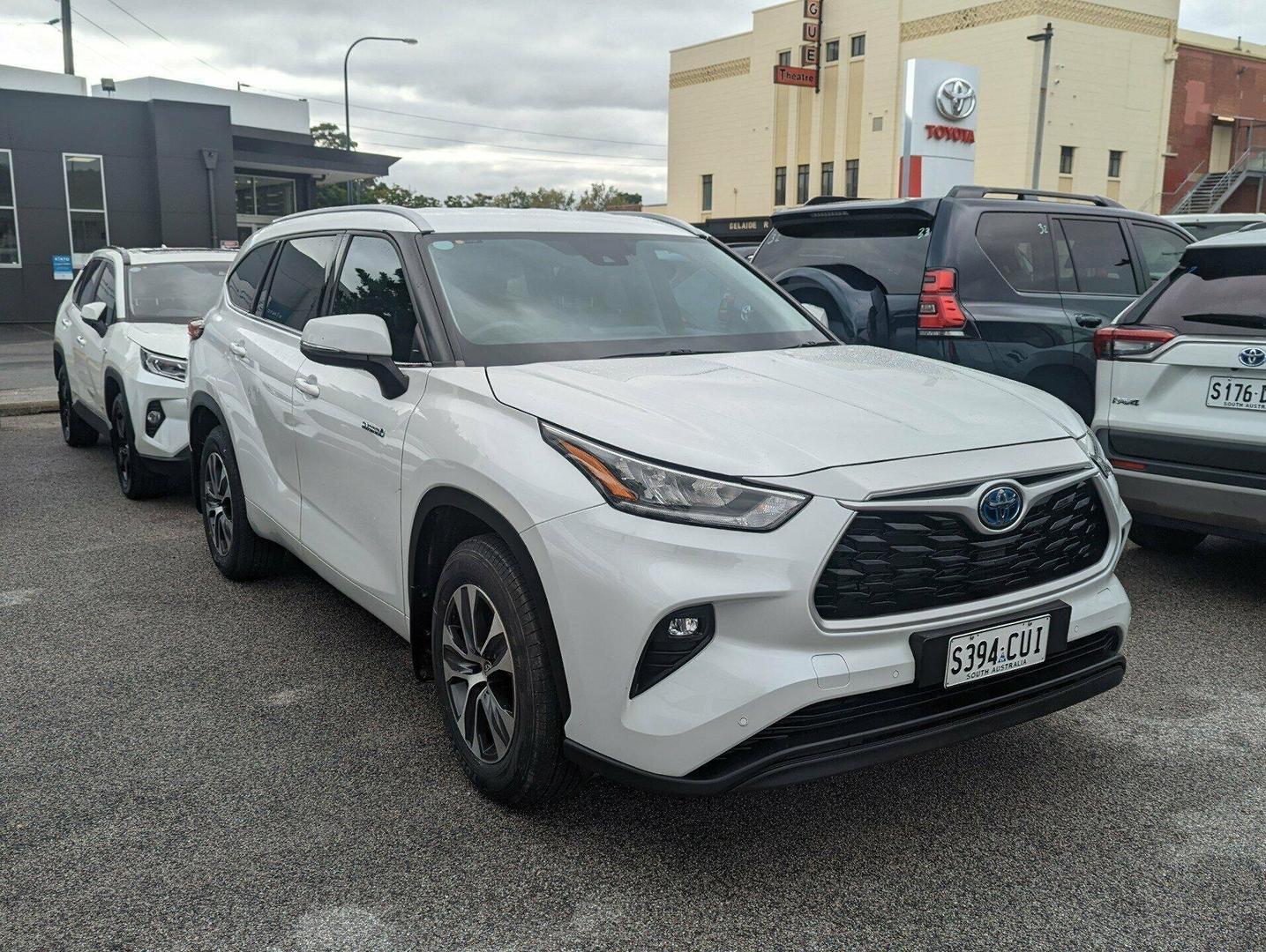 2022 Toyota Kluger GXL AWD in White