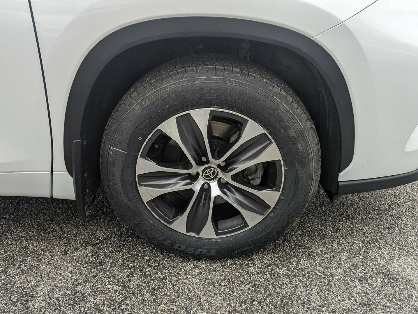 2022 Toyota Kluger GXL AWD in White