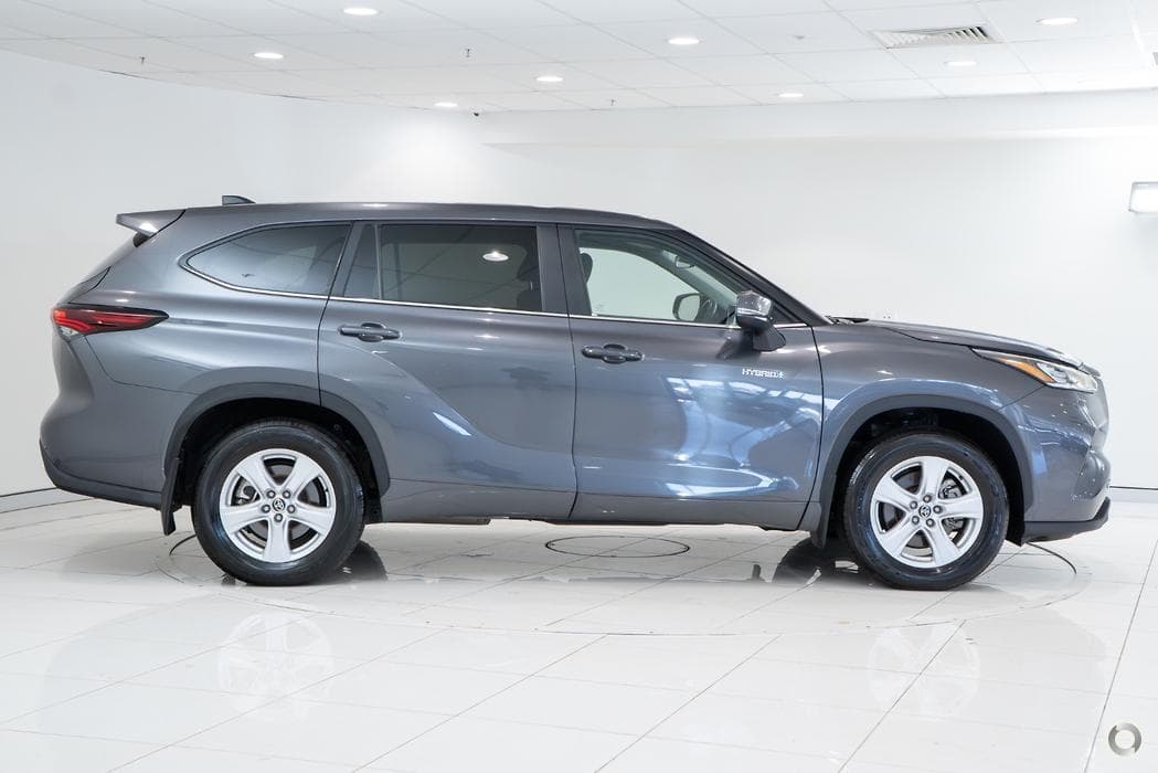 2024 Toyota Kluger GX AWD in Silver