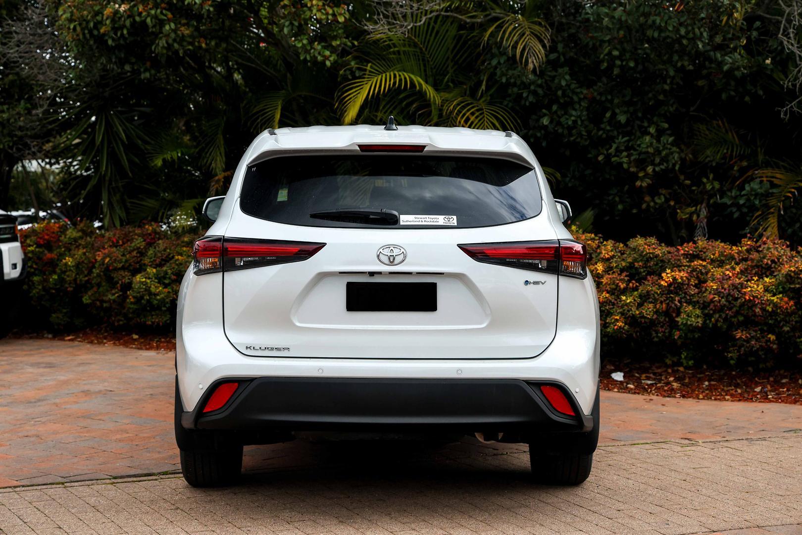 2025 Toyota Kluger GX AWD in White