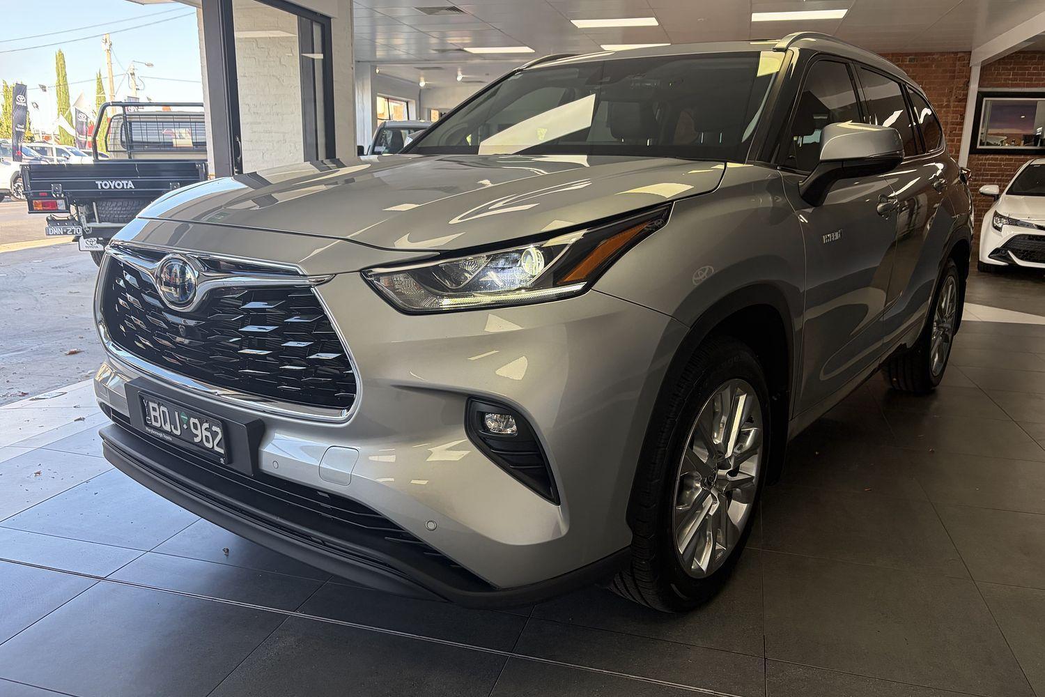 2021 Toyota Kluger AWD GRANDE in Silver