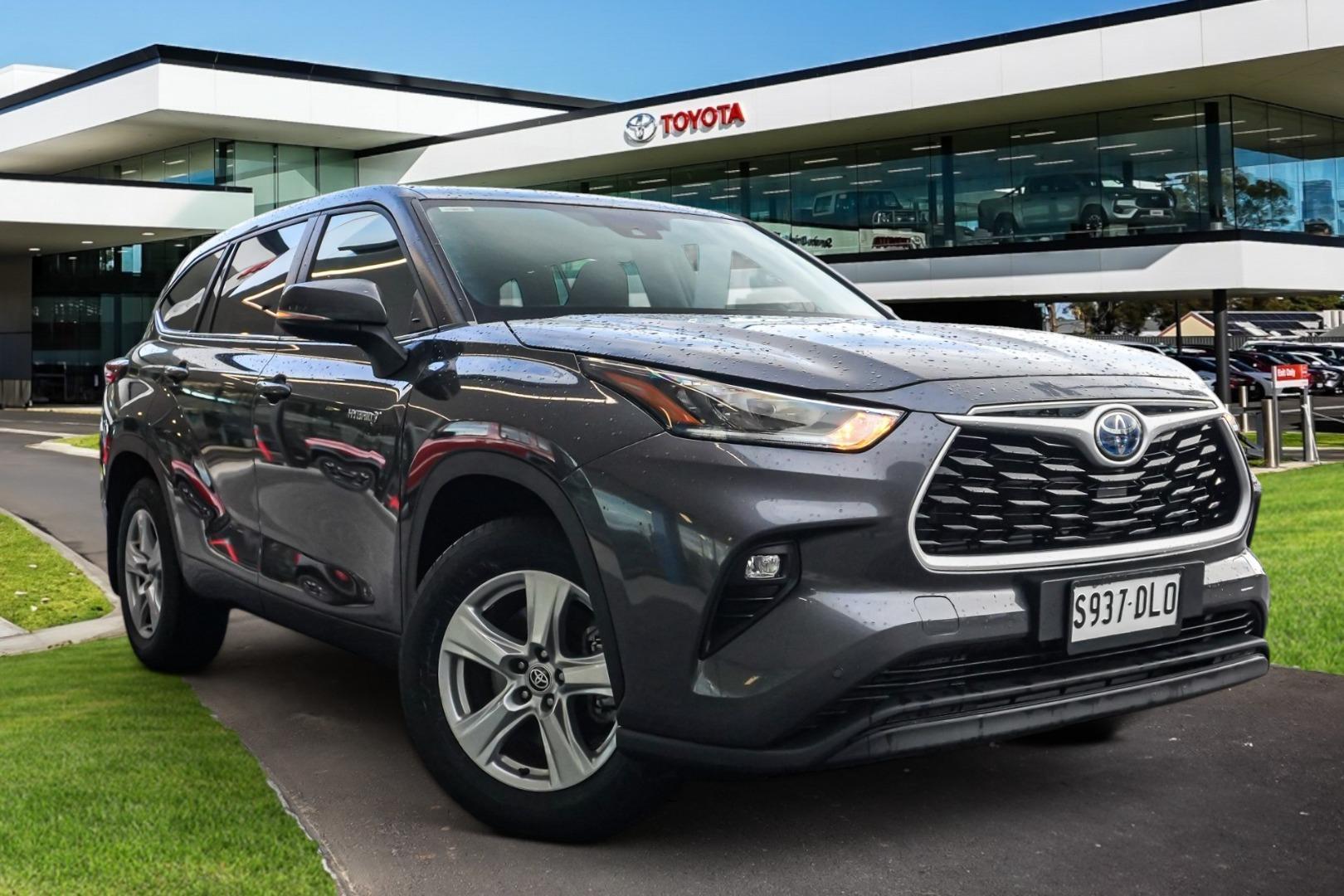 2023 Toyota Kluger GX in Silver