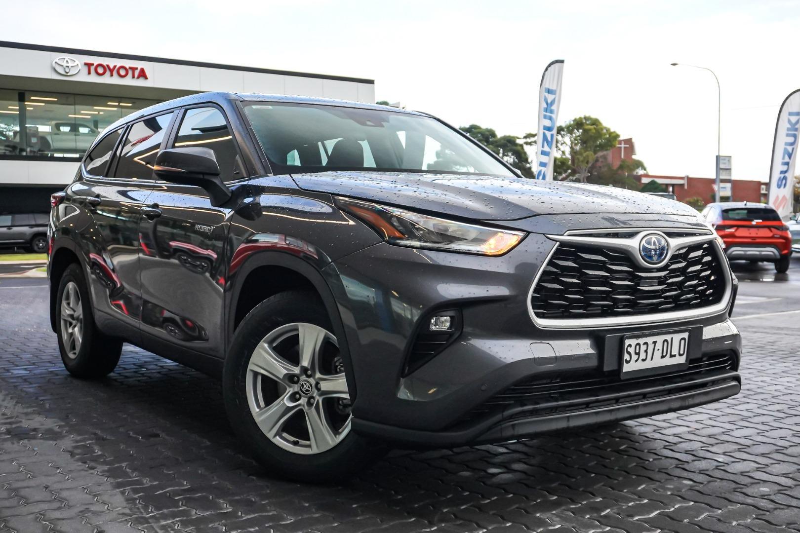 2023 Toyota Kluger GX in Silver