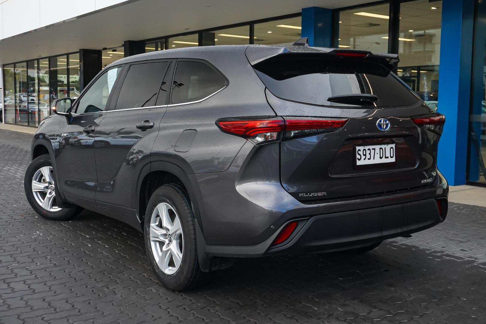 2023 Toyota Kluger GX in Silver