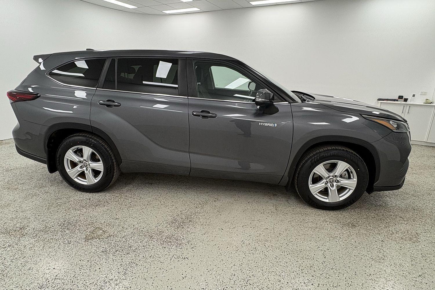 2024 Toyota Kluger GX AWD in Silver