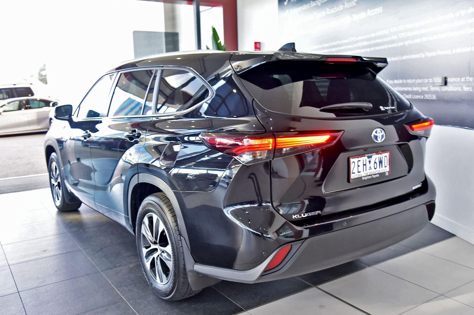 2024 Toyota Kluger GXL in Black