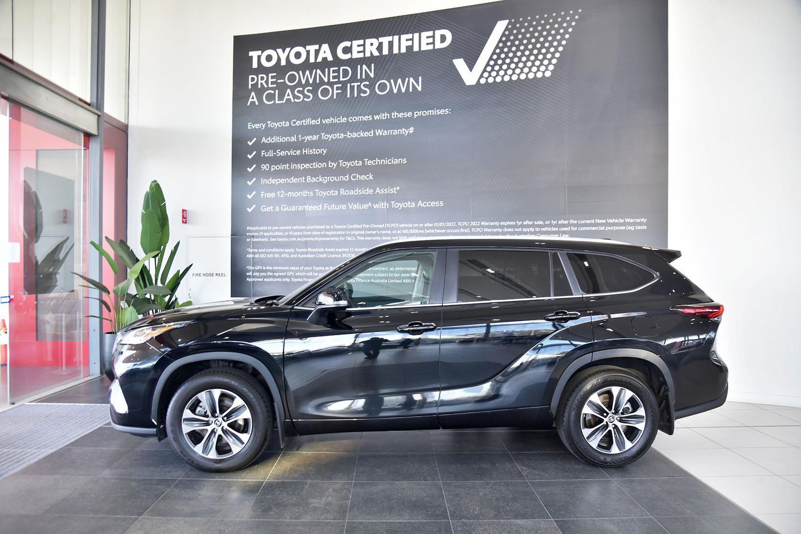 2024 Toyota Kluger GXL in Black