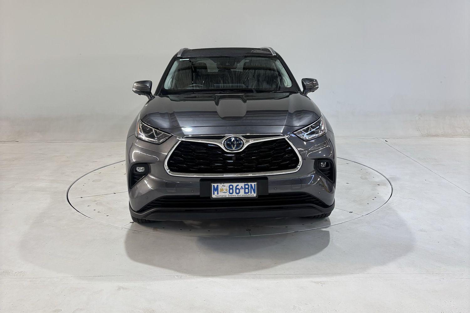 2024 Toyota Kluger AWD GRANDE in Silver