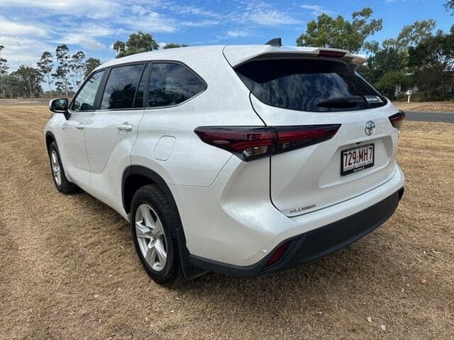 2024 Toyota Kluger GX in White