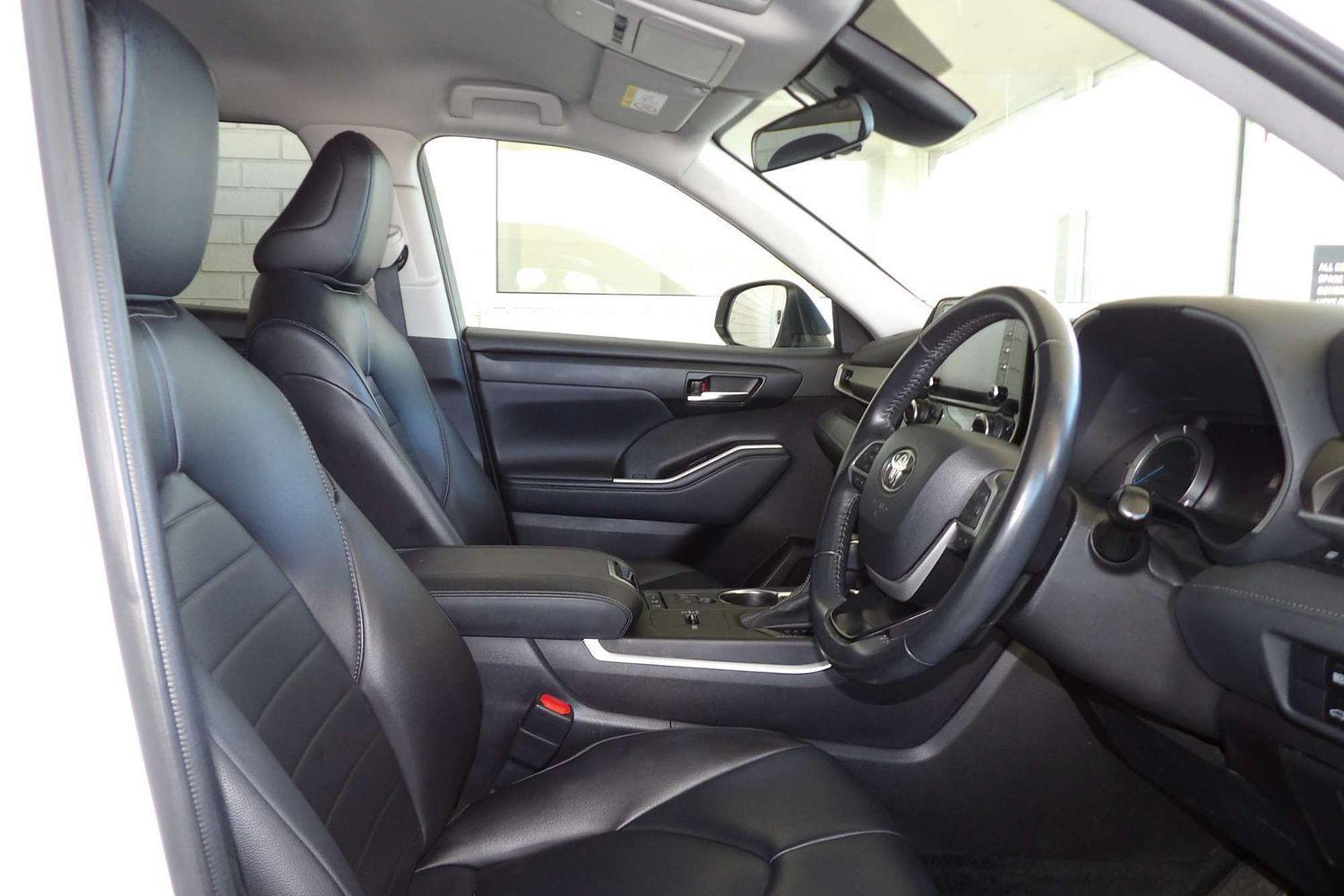 2022 Toyota Kluger GXL AWD in White