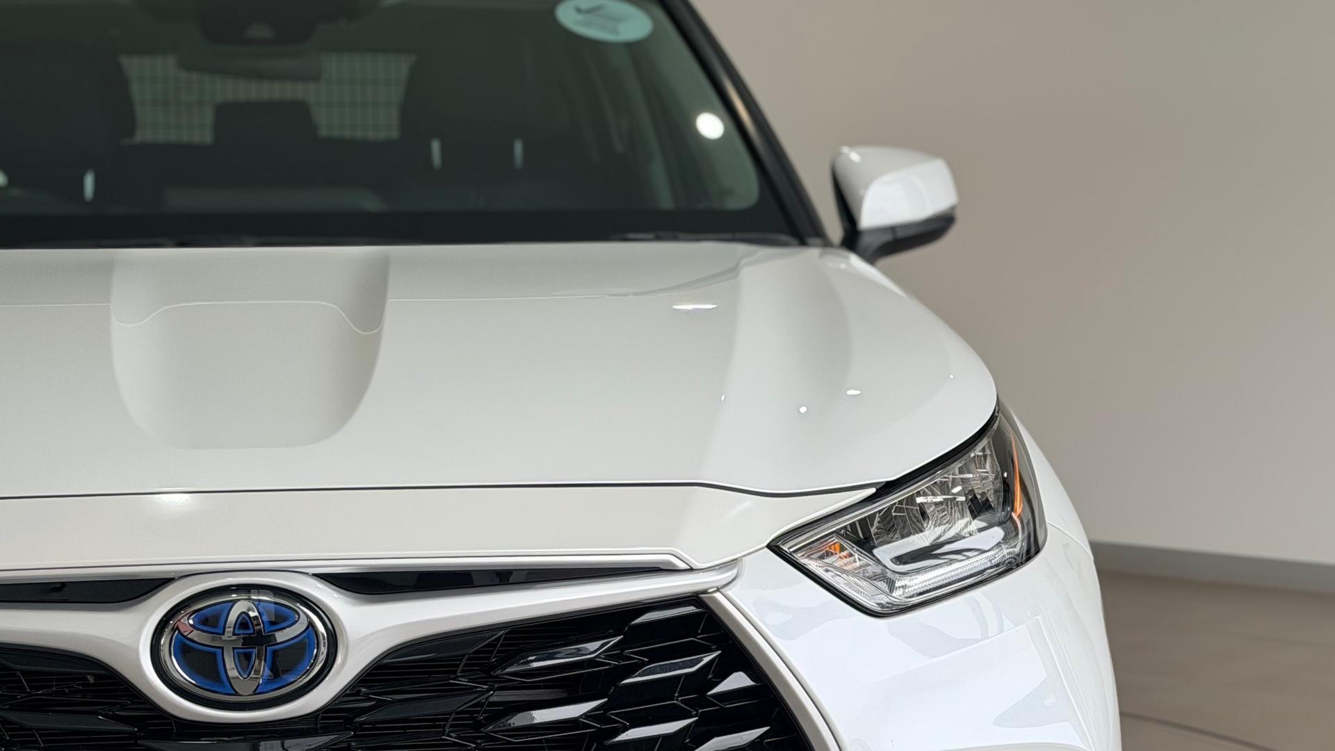2022 Toyota Kluger GXL AWD in White
