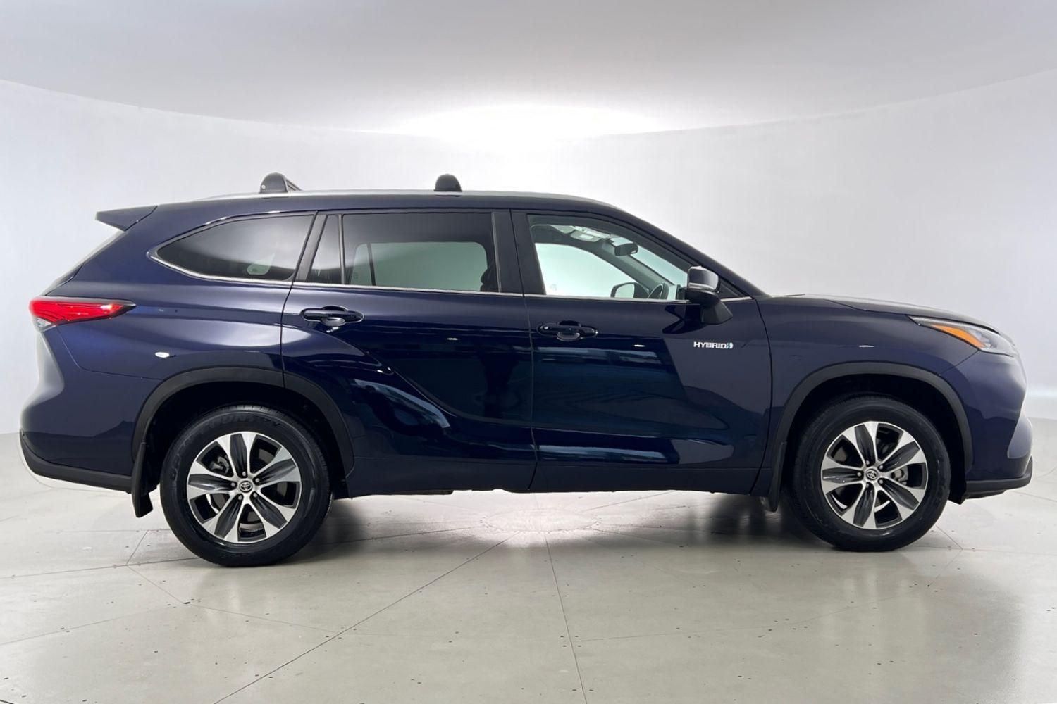 2023 Toyota Kluger GXL AWD in Blue
