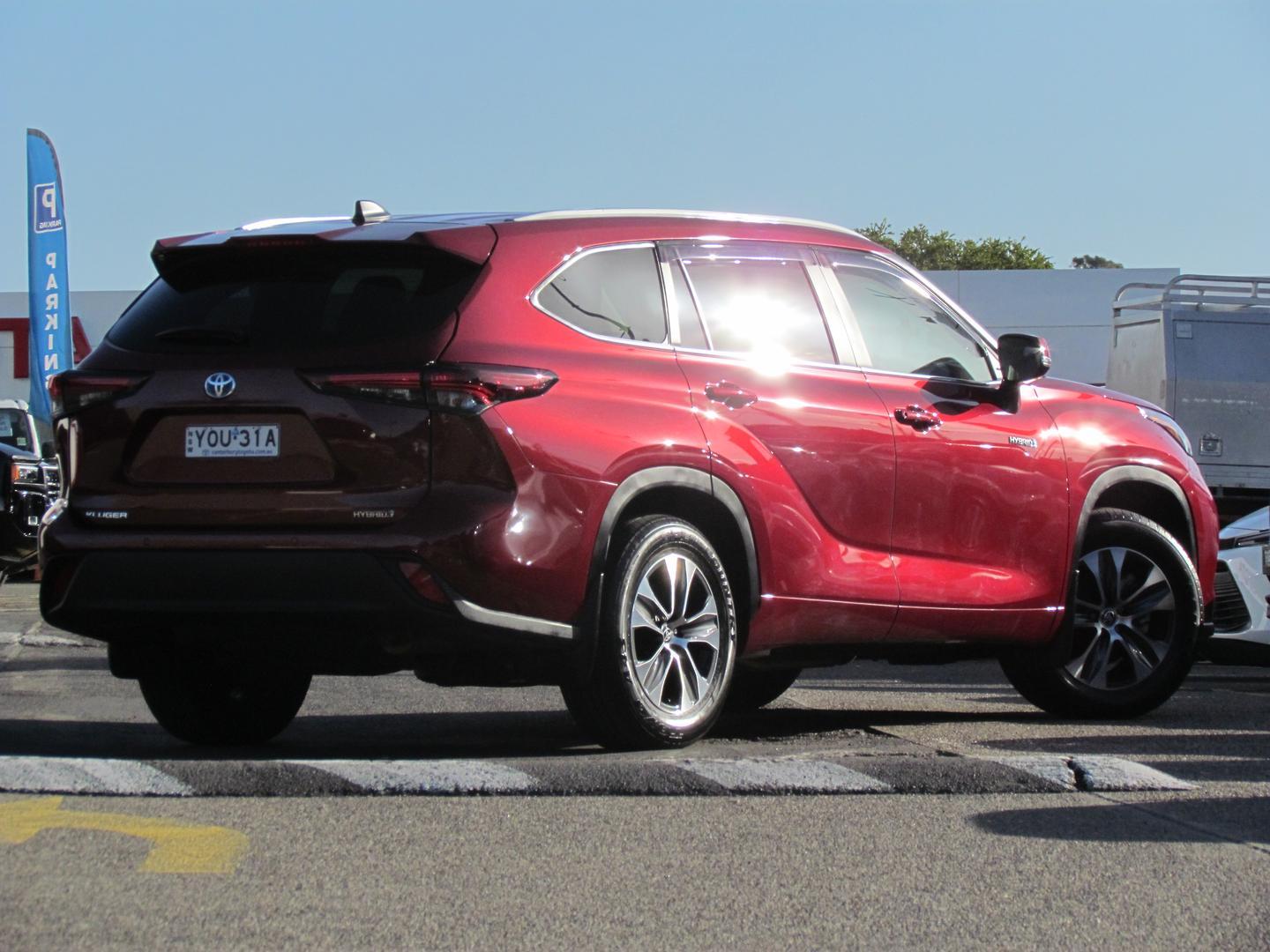 2024 Toyota Kluger GXL AWD in Red