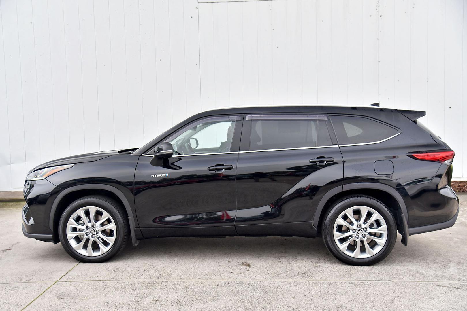 2021 Toyota Kluger AWD GRANDE in Black