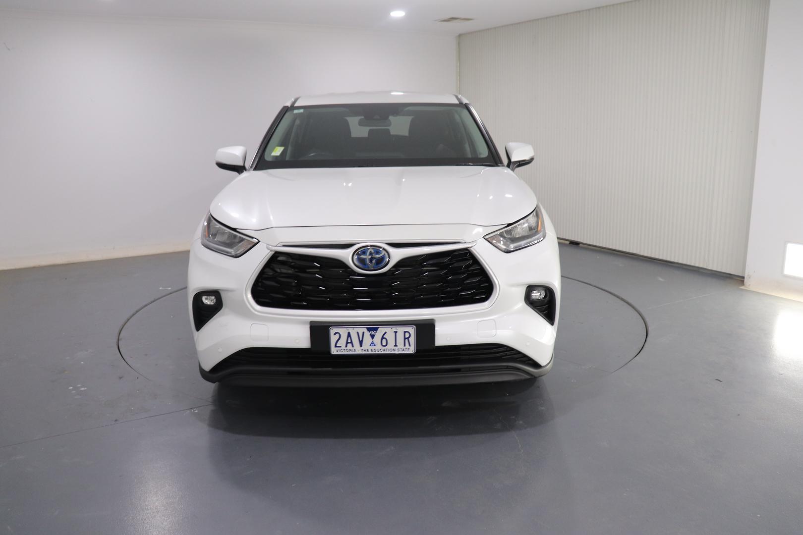 2024 Toyota Kluger GX AWD in White