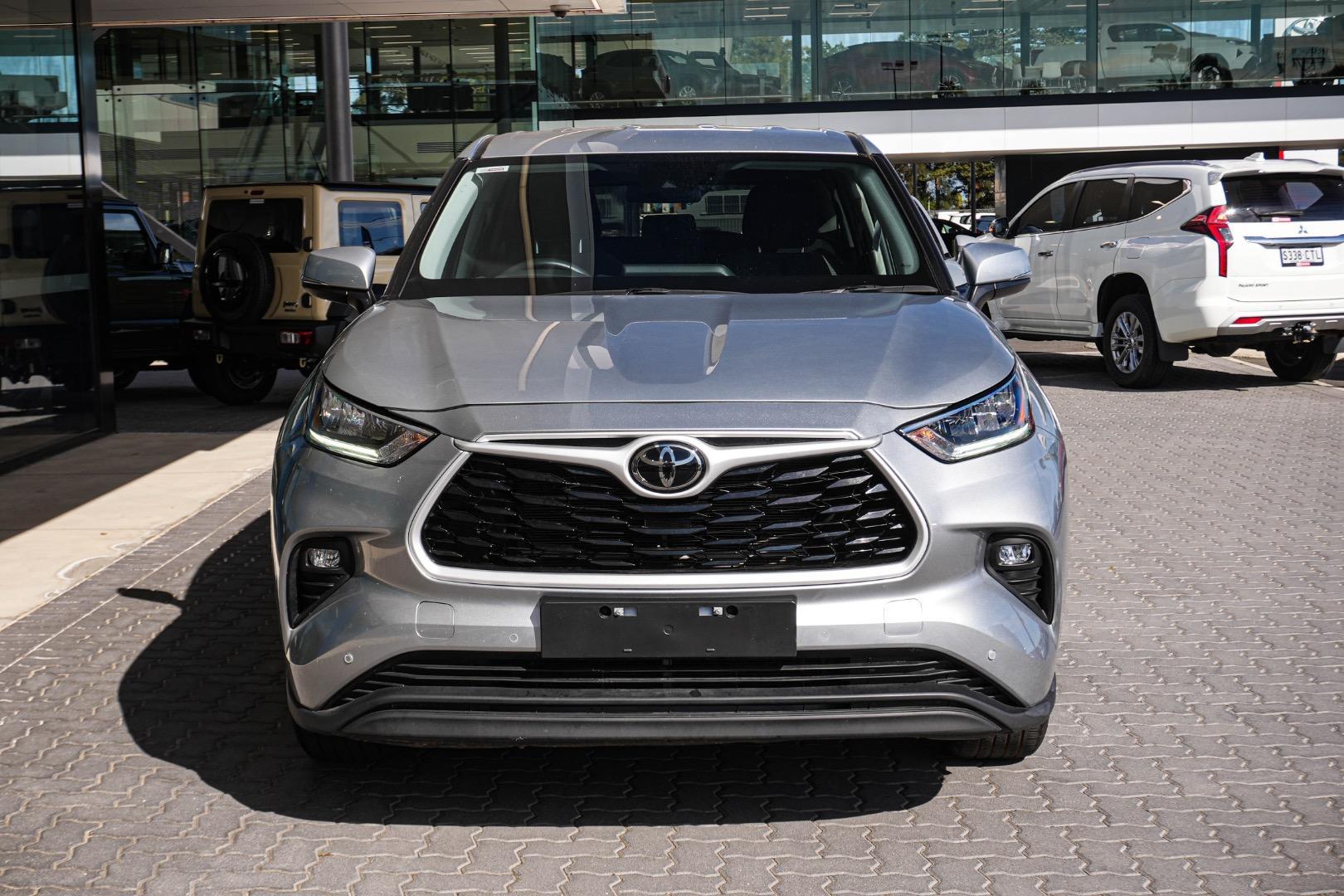 2025 Toyota Kluger GX AWD in Silver