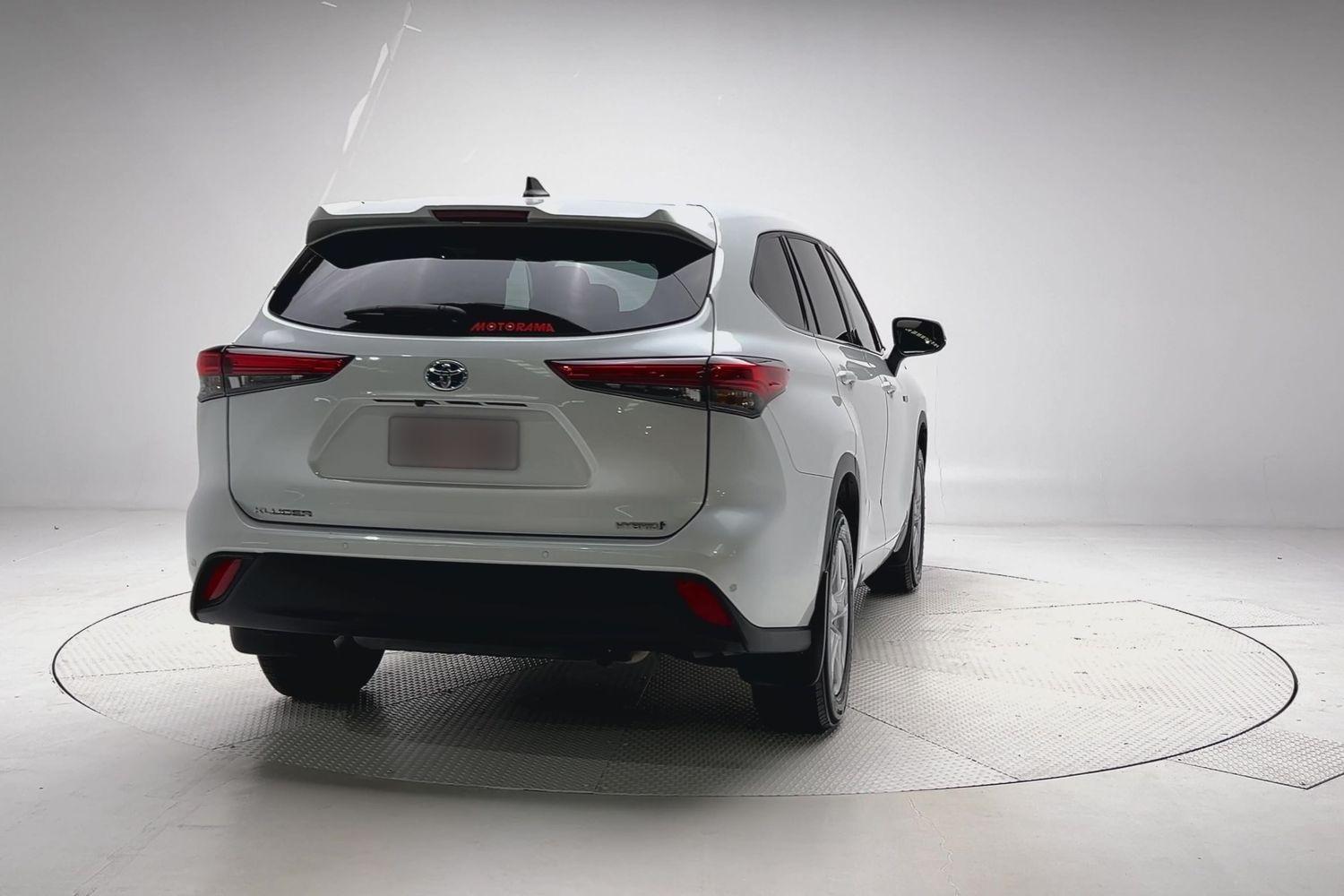 2022 Toyota Kluger GX AWD in White