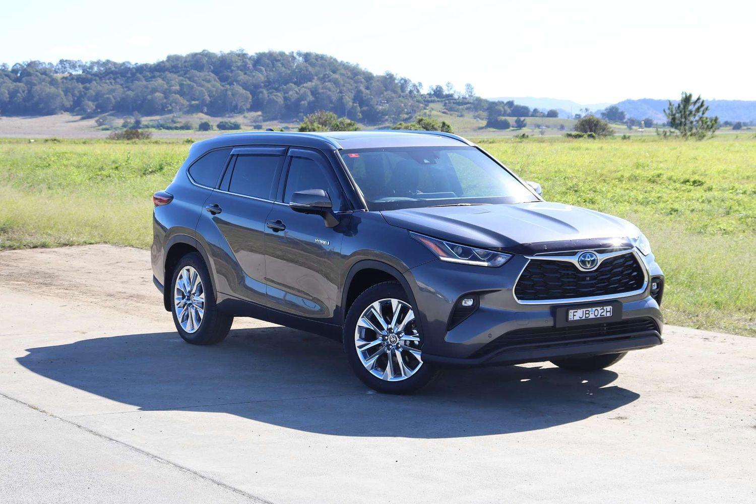 2024 Toyota Kluger AWD GRANDE in Silver