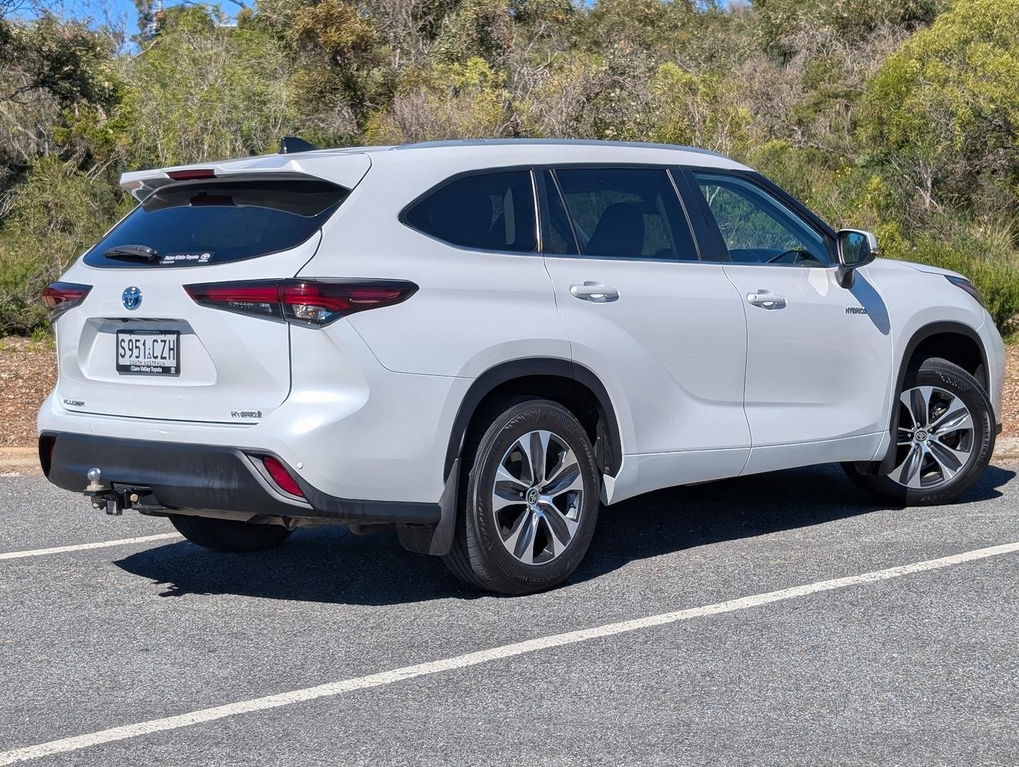 2024 Toyota Kluger GXL AWD in White