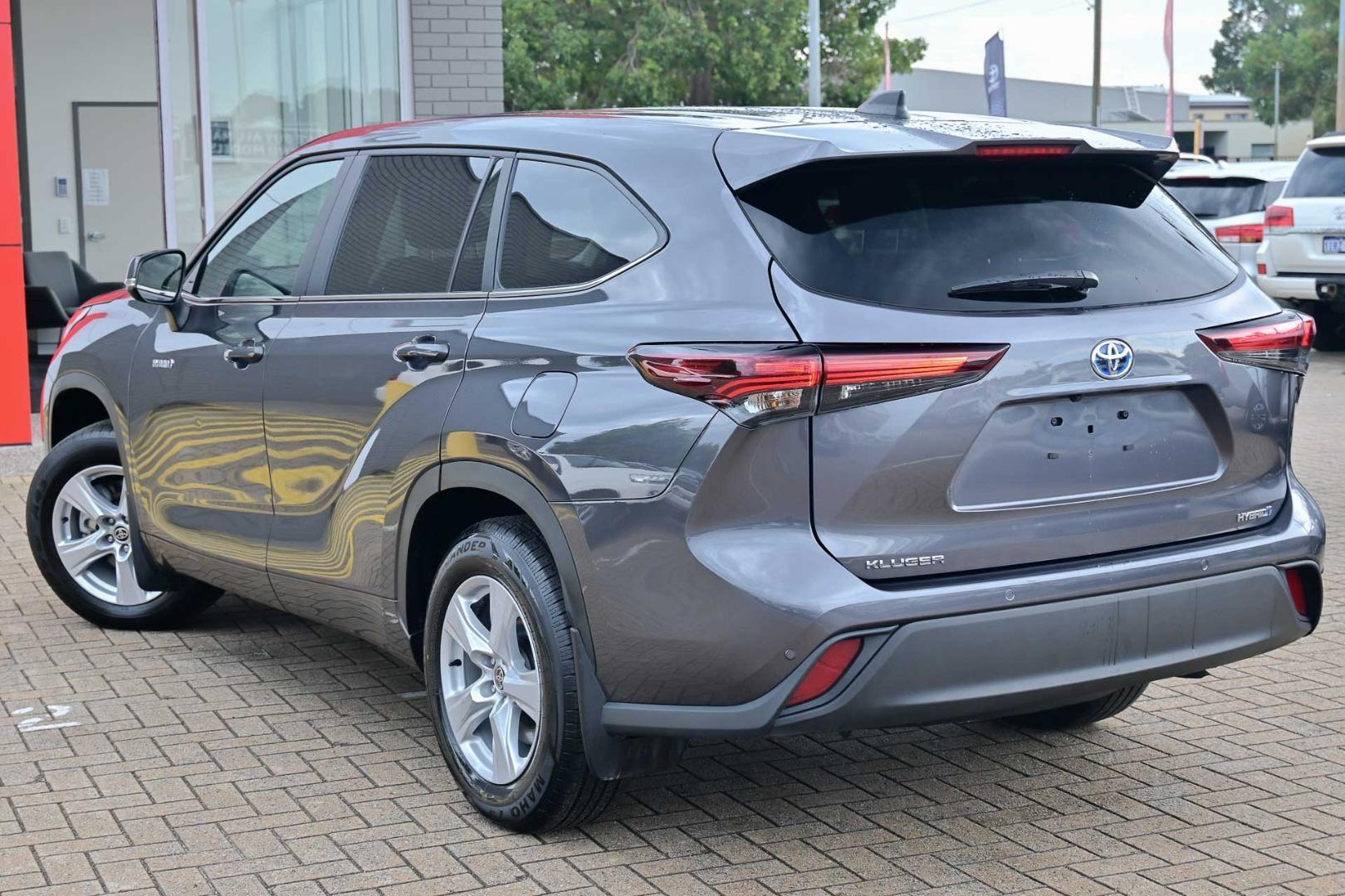 2024 Toyota Kluger GX in Grey
