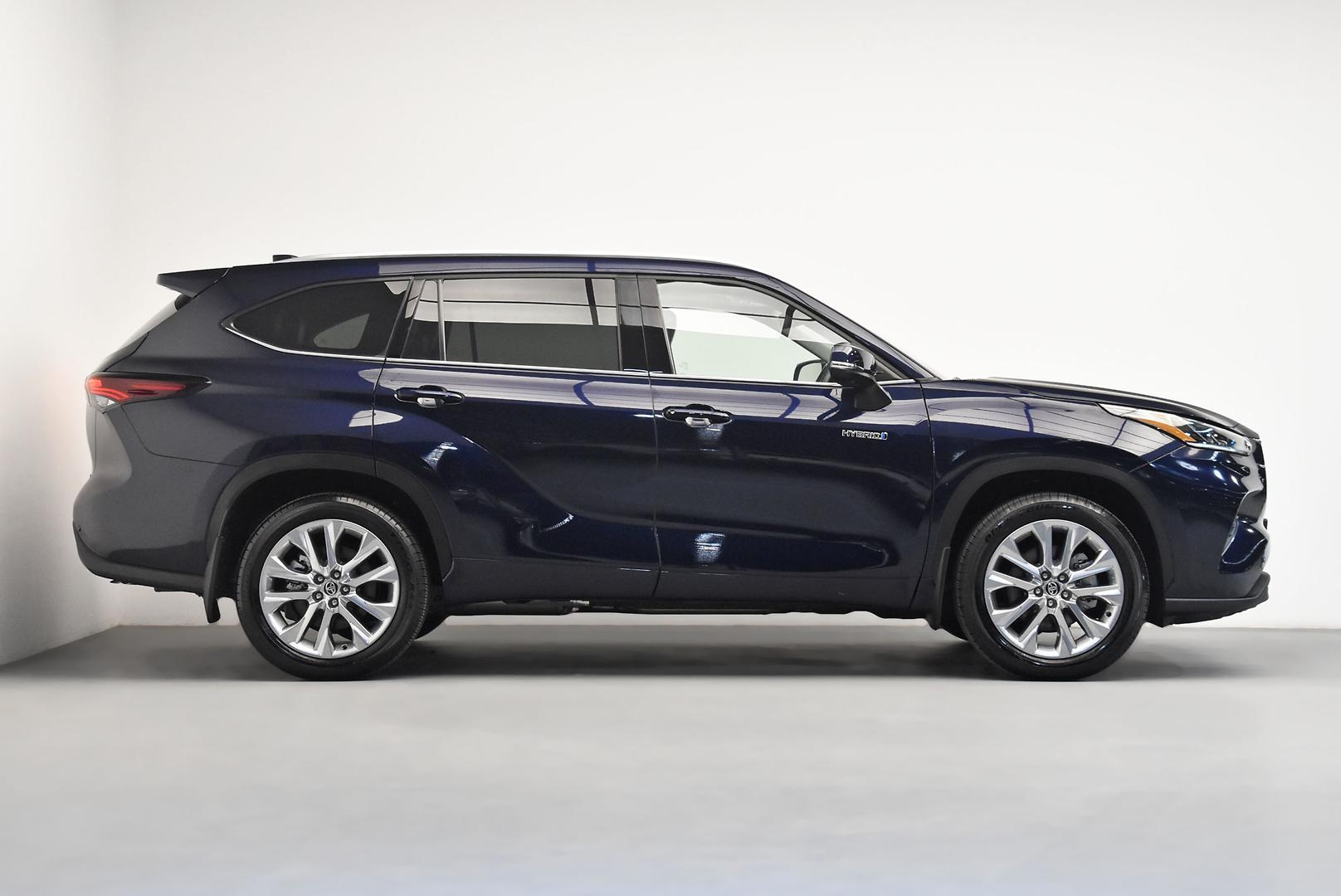 2024 Toyota Kluger AWD GRANDE in Blue