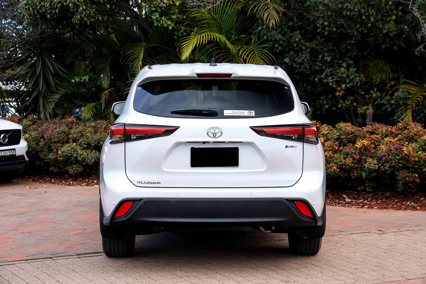 2025 Toyota Kluger GX AWD in White