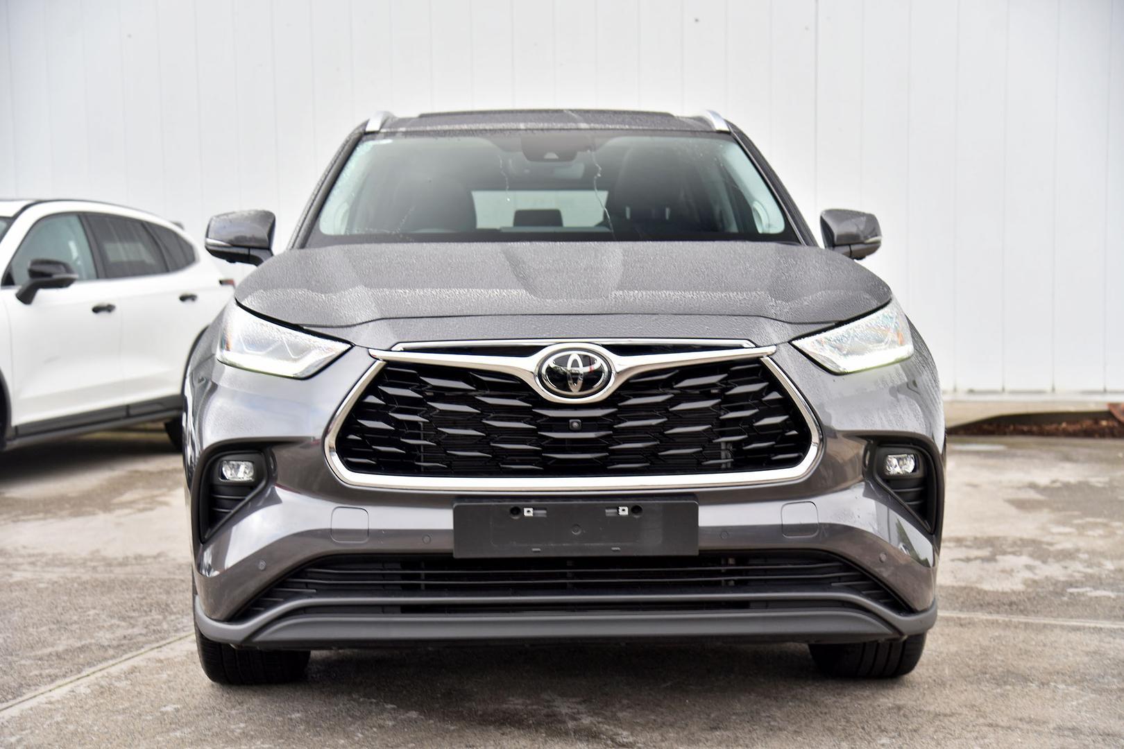 2024 Toyota Kluger 4x2 GRANDE in Silver