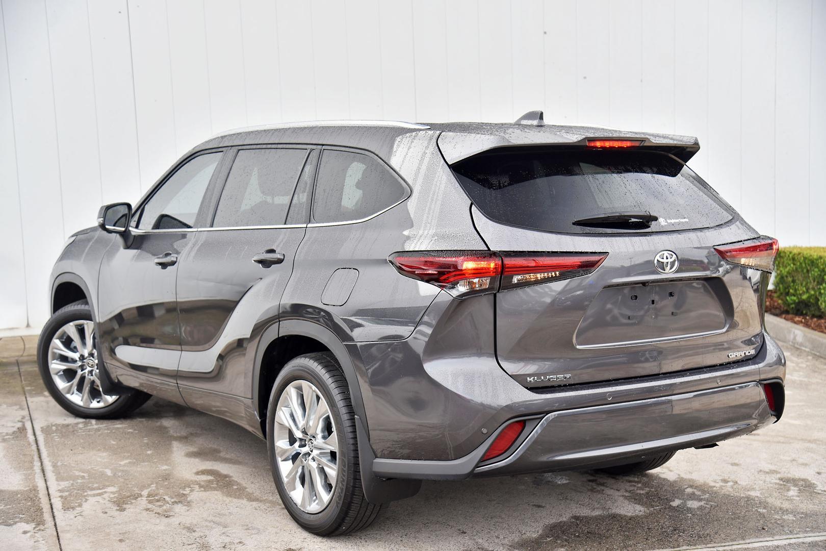 2024 Toyota Kluger 4x2 GRANDE in Silver
