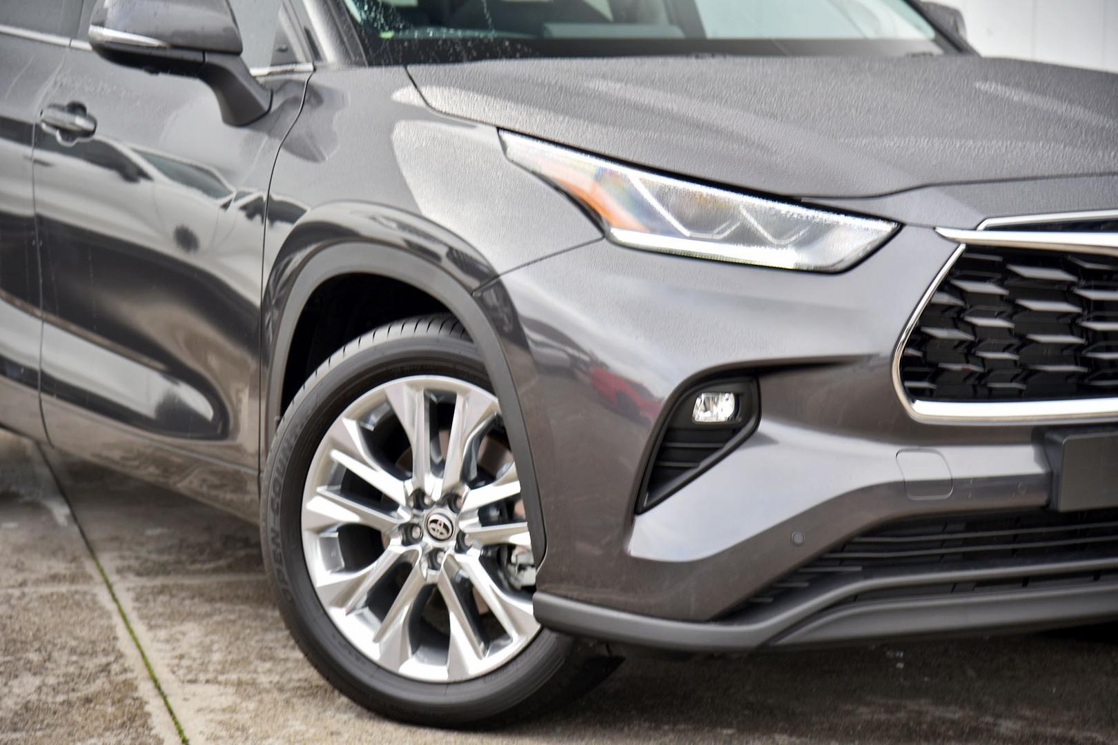 2024 Toyota Kluger 4x2 GRANDE in Silver