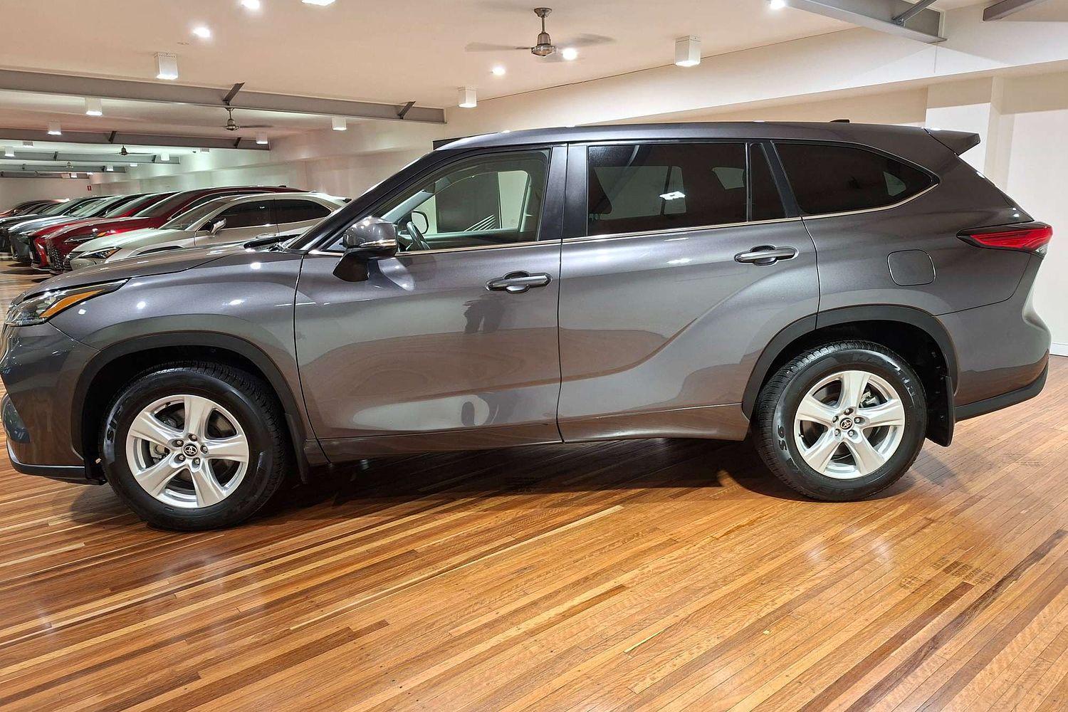 2022 Toyota Kluger GX-2WD in Silver