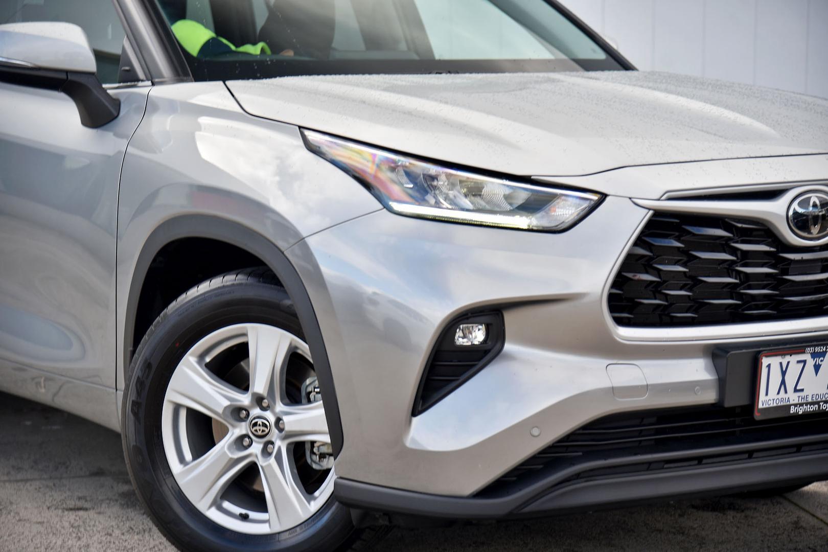 2022 Toyota Kluger GX in Silver