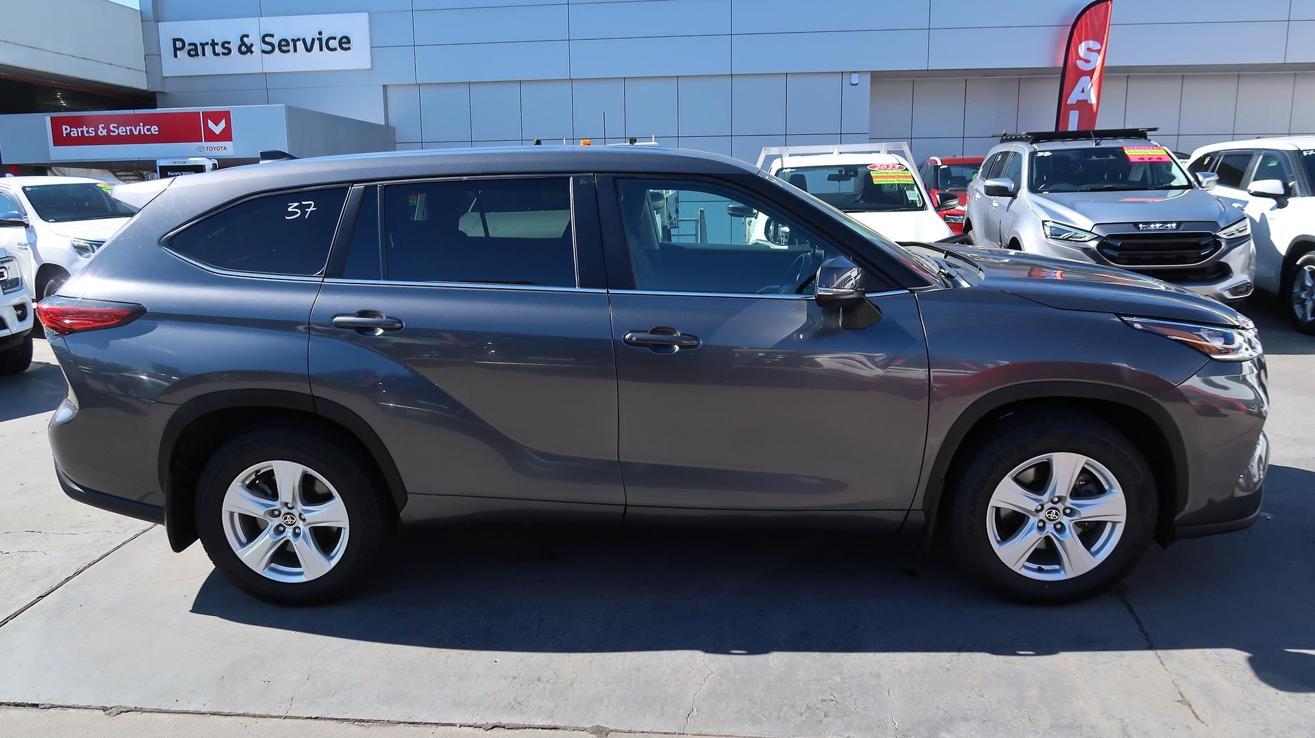 2023 Toyota Kluger GX-2WD in Silver